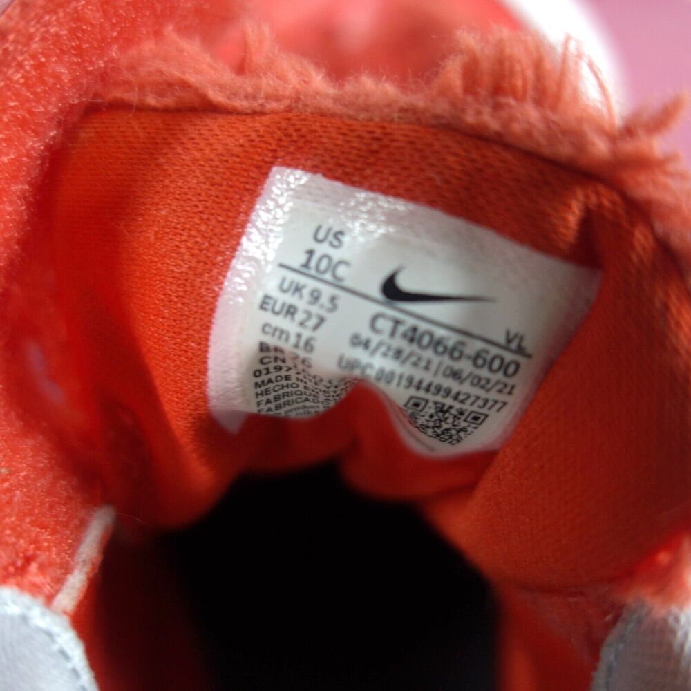 Nike Team Hustle D9 Lil Fast N Furry Chile Red Kids Shoes CT4066-600 Size 10C - Picture 6 of 6